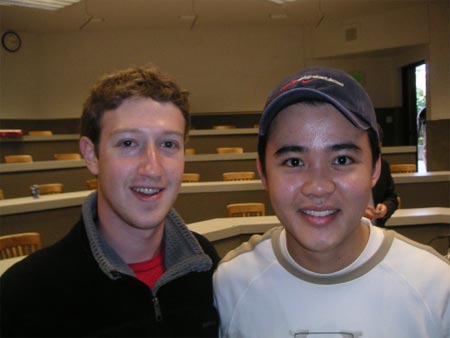 与Facebook CEO, Mark Zuckerberg合影