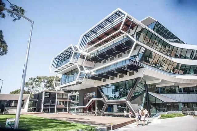 2019世界排名TOP59，澳洲蒙纳士大学2020学年新课程/奖学金发布
